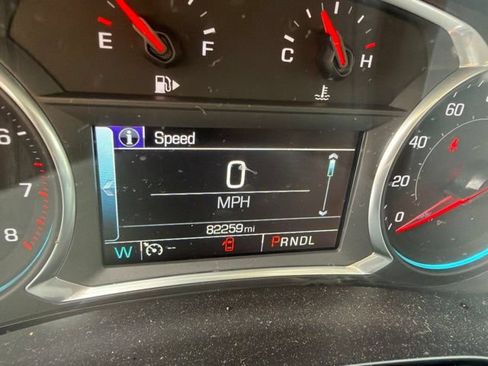 Used 2018 Chevrolet Malibu LT w/ Driver Confidence Package FWD image 5