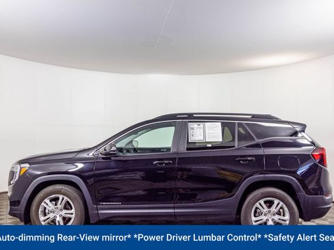 Used 2023 GMC Terrain SLE w/ Driver Convenience Package FWD image 22