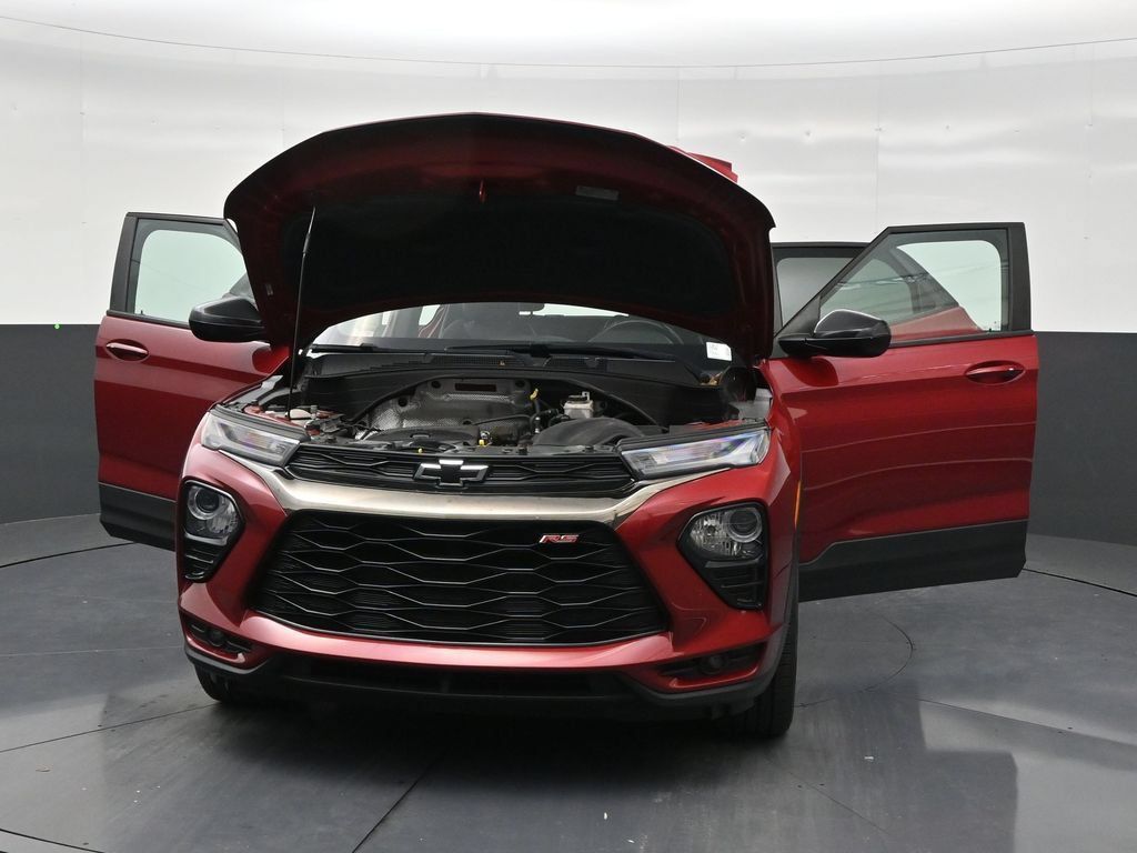 Used 2021 Chevrolet TrailBlazer RS w/ Technology Package FWD image 33