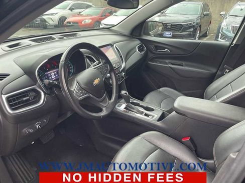 Used 2020 Chevrolet Equinox LT w/ Midnight Edition image 2