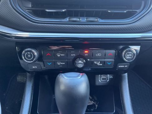 Used 2023 Jeep Compass Trailhawk image 21