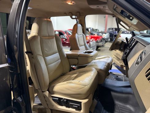 Used 2009 Ford F250 Lariat image 24