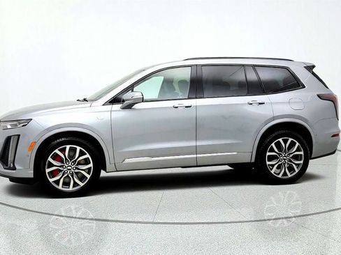 Used 2024 Cadillac XT6 Sport w/ Technology Package AWD/4WD image 8
