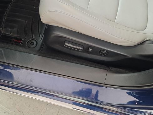 Used 2018 Honda Accord Touring image 15