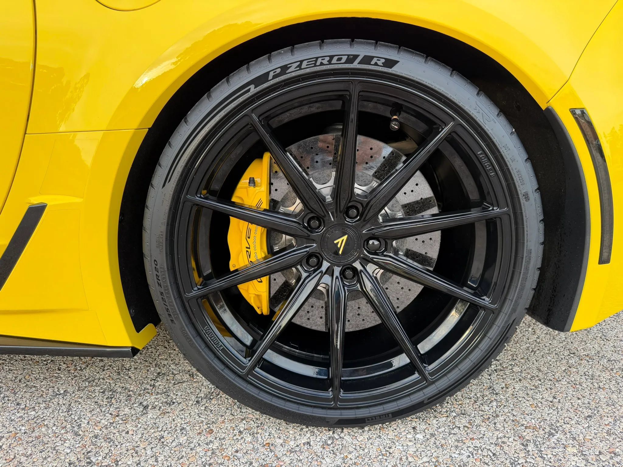 Used 2016 Chevrolet Corvette Z06 w/ 3LZ Preferred Equipment Group RWD image 17