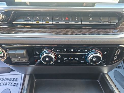 Used 2022 GMC Sierra 1500 Elevation w/ Elevation Premium Package image 18