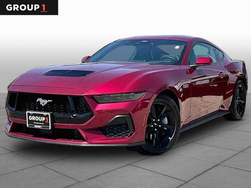 Used 2025 Ford Mustang GT RWD image 1