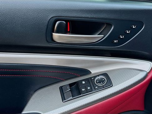 Used 2018 Lexus RC 350 image 23