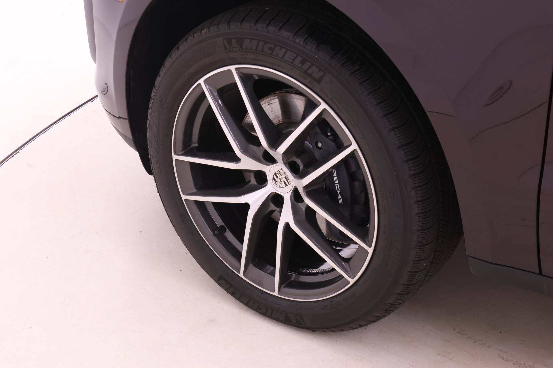 Used 2026 Porsche Macan AWD/4WD image 11