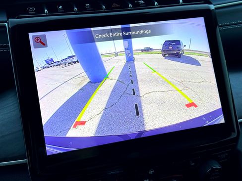 Used 2023 Jeep Grand Cherokee Limited w/ Black Appearance Package image 29