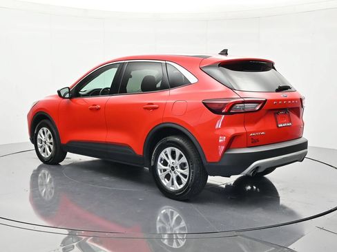 Used 2024 Ford Escape Active AWD/4WD image 7