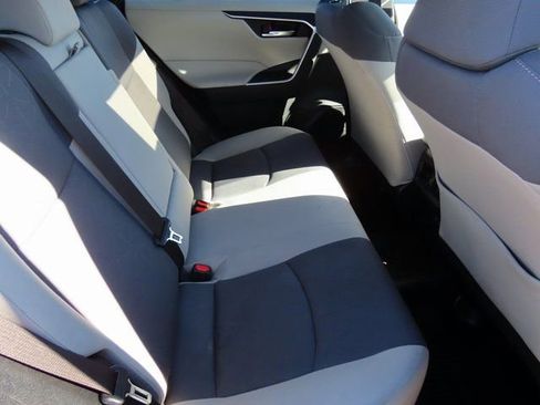 Used 2019 Toyota RAV4 XLE image 13