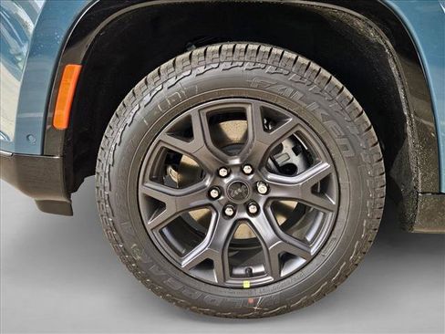 New 2026 Jeep Grand Wagoneer 4WD image 10