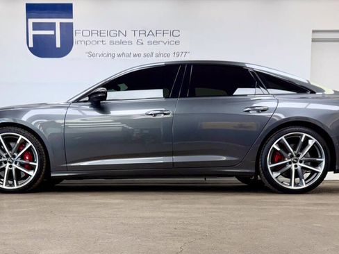 Used 2020 Audi S6 Premium Plus w/ S Sport Package image 31