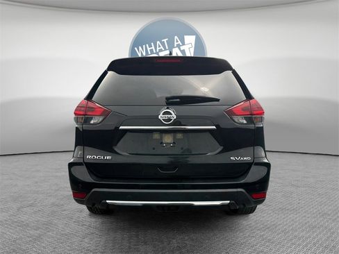 Used 2020 Nissan Rogue SV image 5