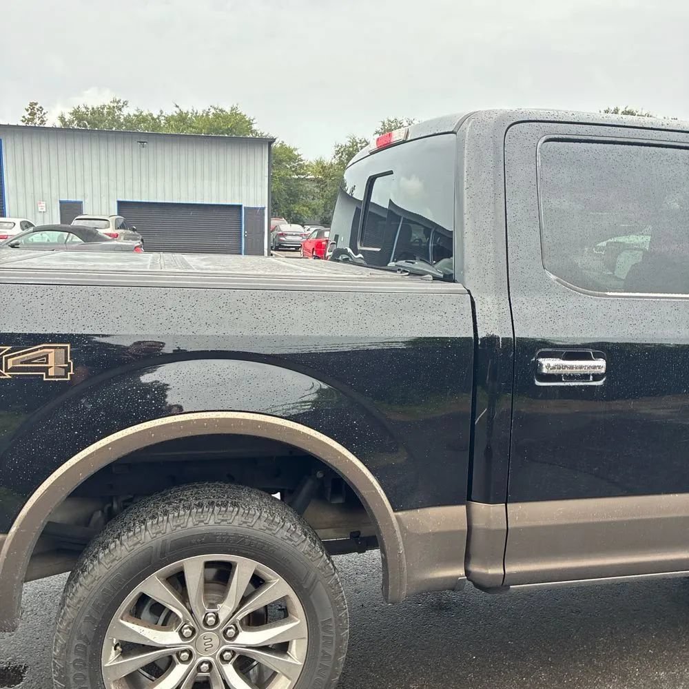 Used 2017 Ford F150 King Ranch w/ Equipment Group 601A Luxury AWD/4WD image 9