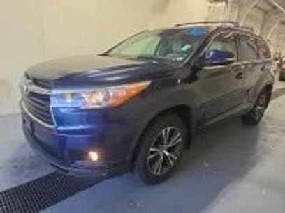 Used 2016 Toyota Highlander XLE