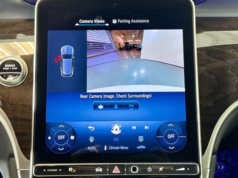 Used 2025 Mercedes-Benz GLC 300 image 14