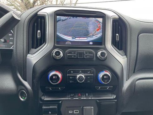 Used 2022 GMC Sierra 2500 SLE w/ SLE Convenience Package AWD/4WD image 17