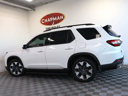 Used 2026 Honda Pilot Elite image 3