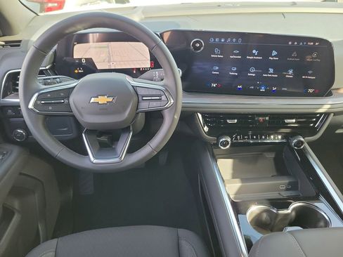 New 2026 Chevrolet Suburban LS image 4