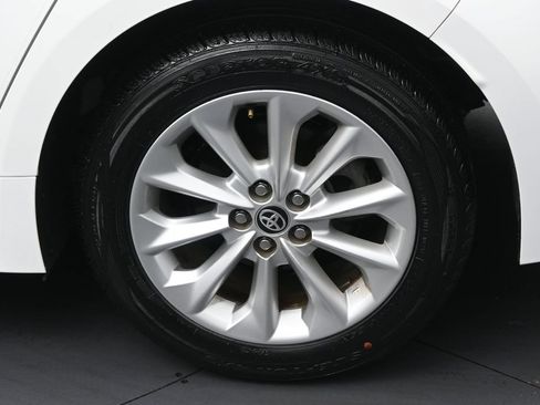 Used 2021 Toyota Corolla LE w/ LE Convenience Package FWD image 37