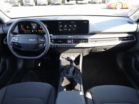New 2025 Kia K4 LXS image 15
