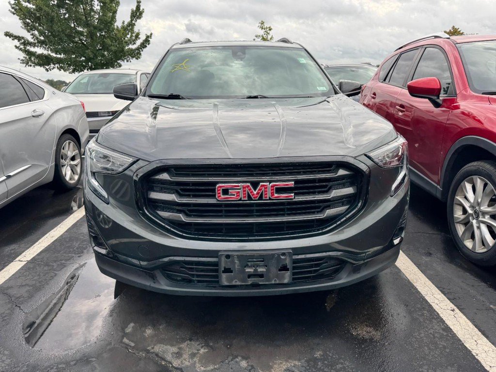 Used 2021 GMC Terrain SLT w/ Elevation Edition FWD image 2