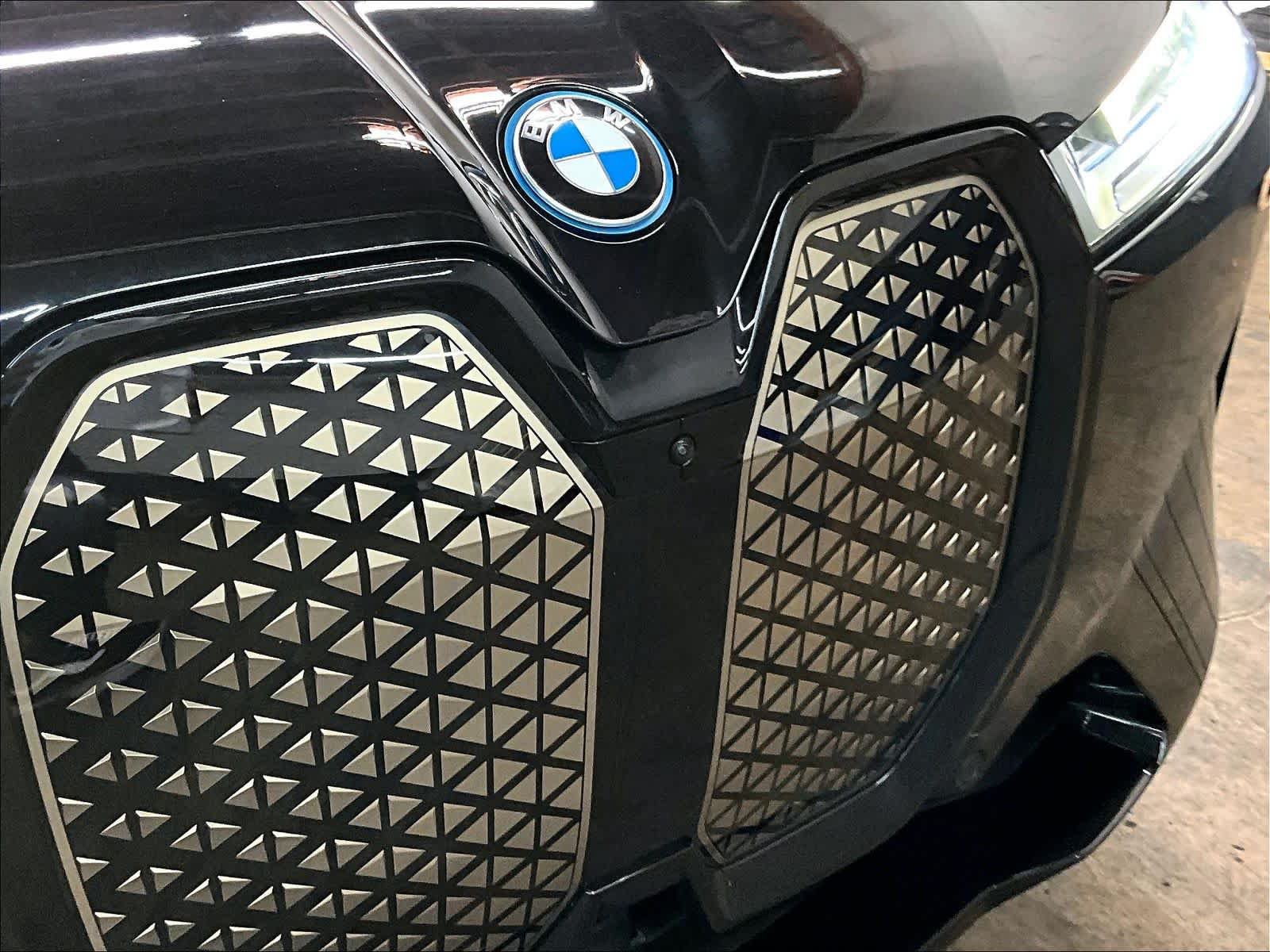 Used 2023 BMW iX M60 w/ Executive Package AWD/4WD image 33