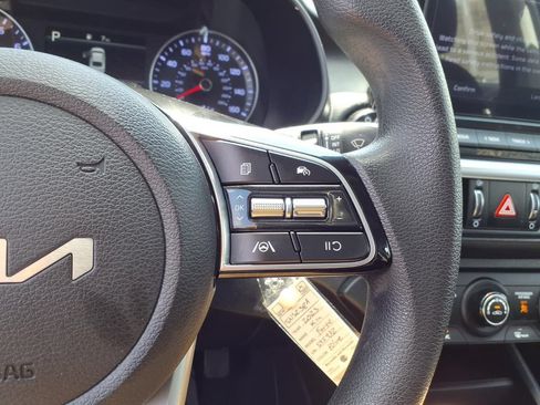 Certified 2023 Kia Forte LXS w/ LXS Technology Package FWD image 17