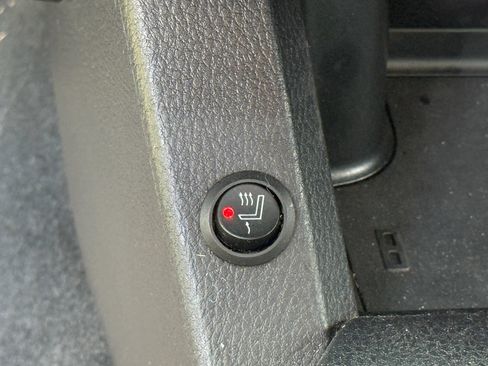 Used 2017 Toyota Tacoma TRD Sport w/ Tow Package (A/T) AWD/4WD image 16