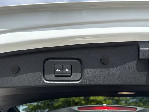 New 2026 Nissan Pathfinder Platinum FWD image 20