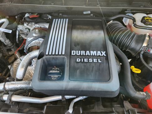 Used 2024 Chevrolet Silverado 1500 High Country w/ Technology Package AWD/4WD image 31