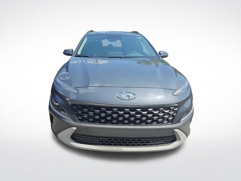 Used 2022 Hyundai Kona SEL w/ Convenience Package FWD image 2