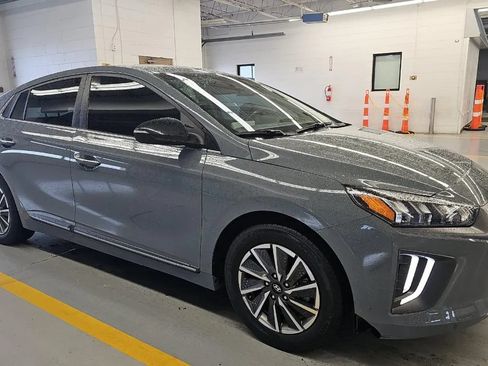 Used 2021 Hyundai Ioniq Limited FWD image 5