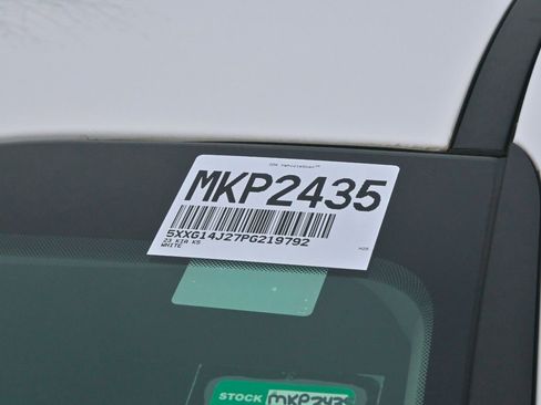 Used 2023 Kia K5 LXS image 31