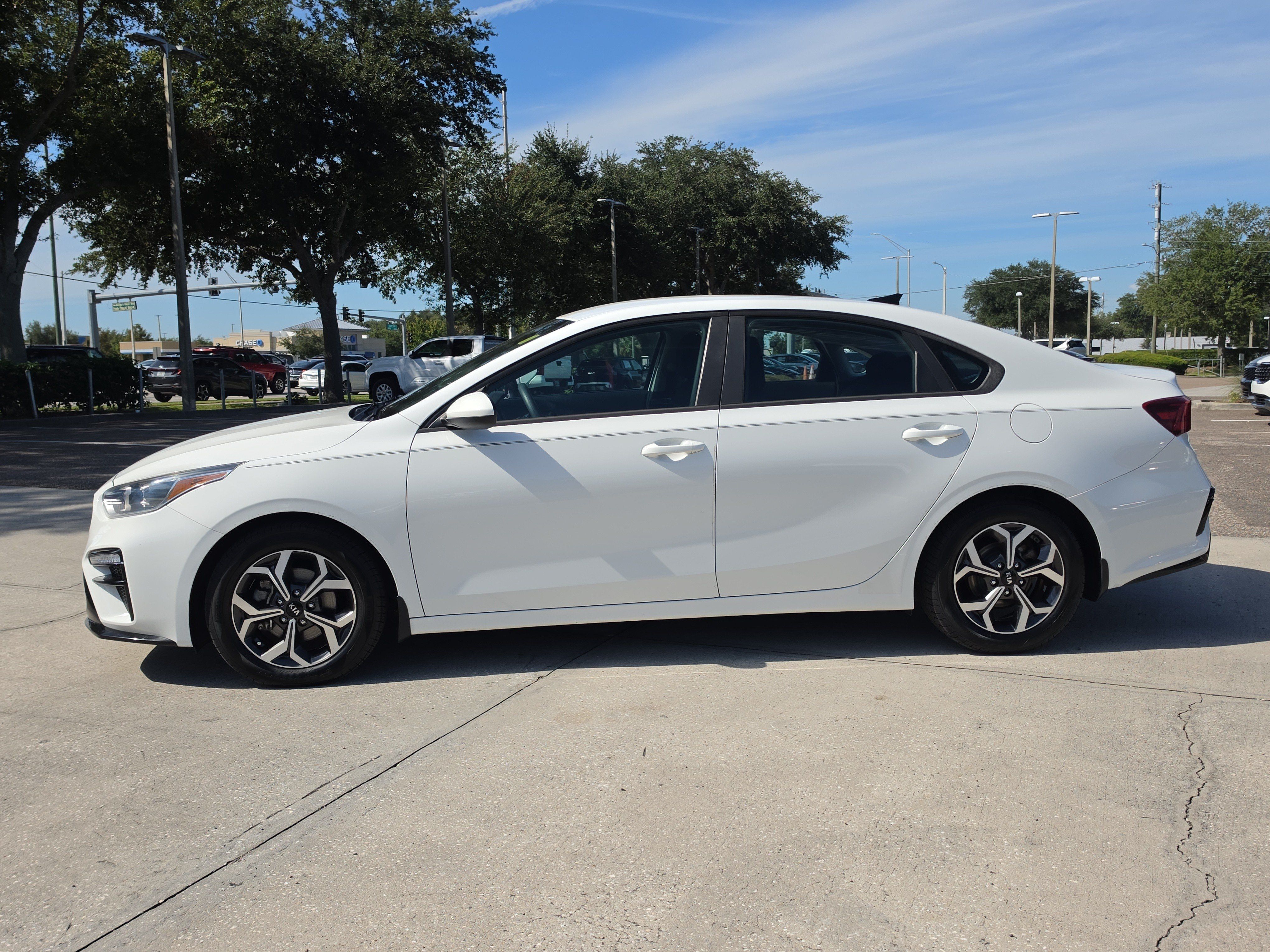 Used 2020 Kia Forte LXS FWD image 4