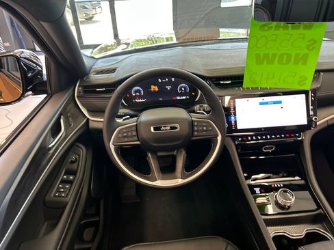 New 2026 Jeep Grand Cherokee Limited AWD/4WD image 27
