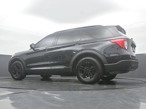 Used 2021 Ford Explorer XLT w/ Equipment Group 202A AWD/4WD image 63