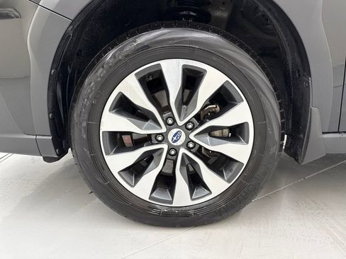 Certified 2023 Subaru Outback Limited image 9