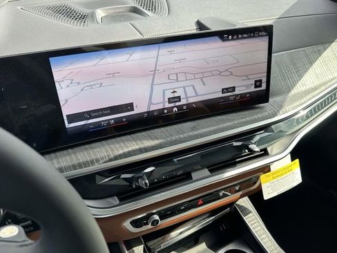 New 2026 BMW ALPINA XB7 AWD/4WD image 17