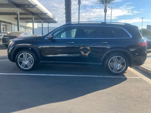 New 2025 Mercedes-Benz GLS 450 4MATIC image 2