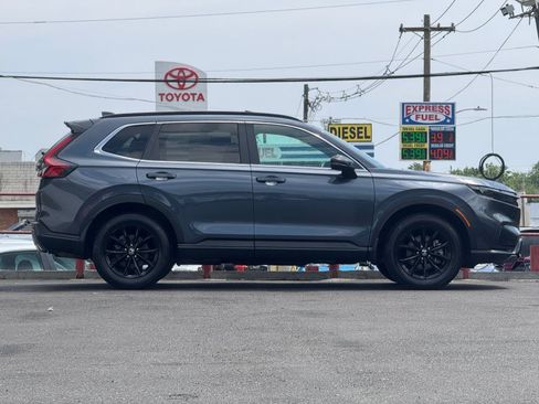 Used 2023 Honda CR-V Sport image 4