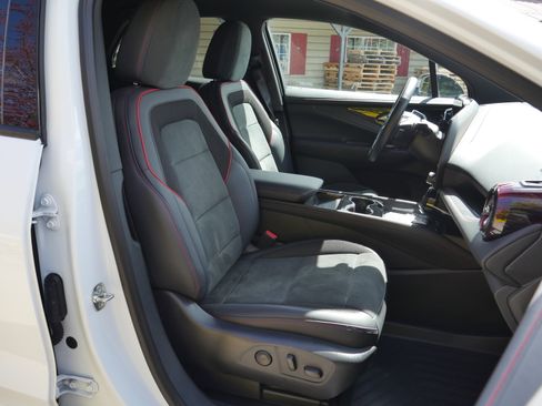 Used 2024 Chevrolet Blazer EV RS AWD/4WD image 22