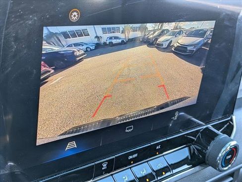 Used 2024 Chevrolet Colorado Trail Boss w/ Advanced Trailering Package image 13