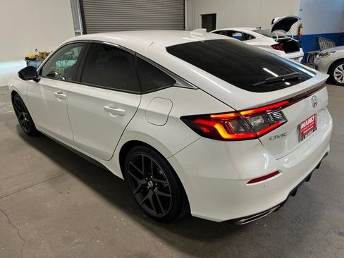 Used 2024 Honda Civic Sport Touring image 5