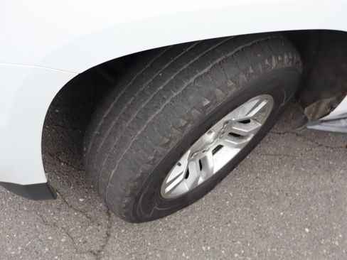 Used 2019 Chevrolet Tahoe LT image 45