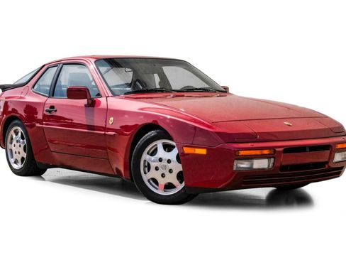 Used 1989 Porsche 944 Turbo RWD image 6