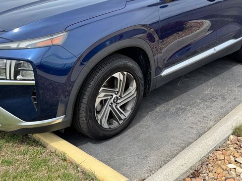 Certified 2022 Hyundai Santa Fe SEL w/ Convenience + Premium Package image 5