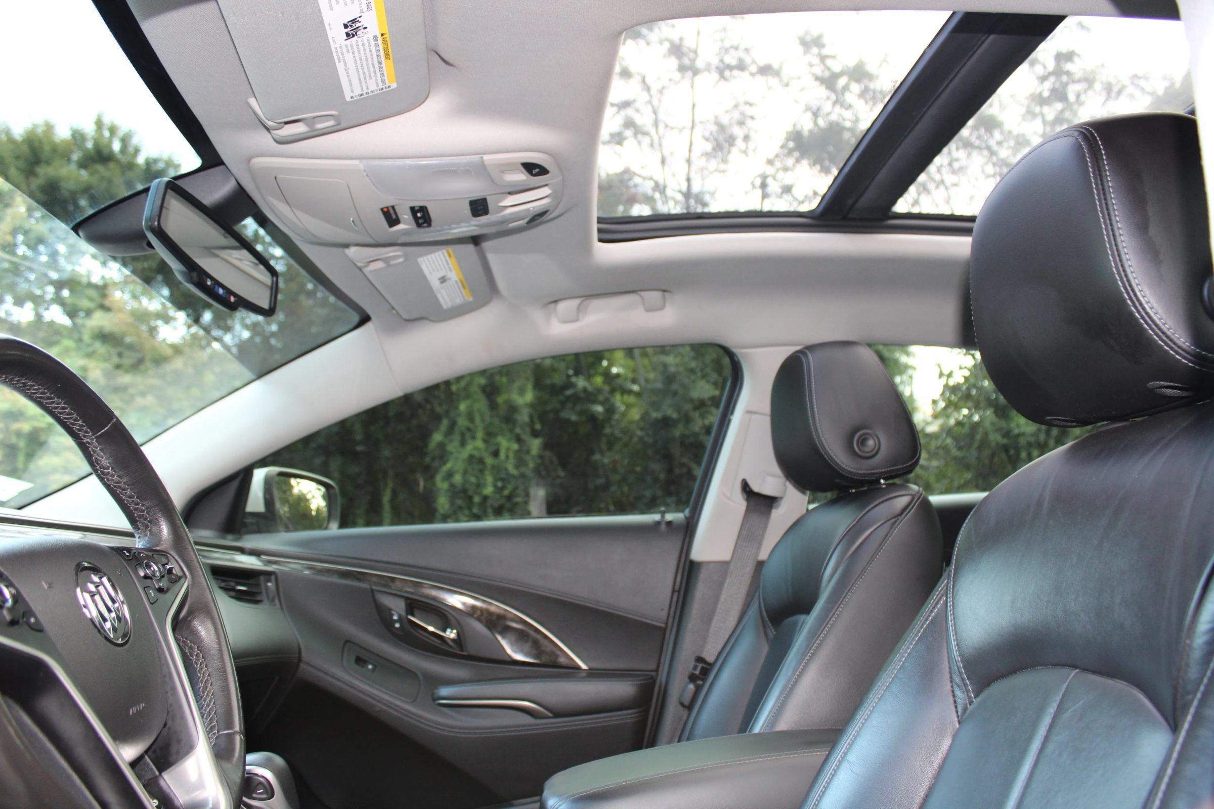 Used 2016 Buick LaCrosse Leather FWD image 19